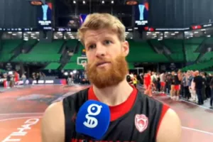 Γουόκαπ: «Πάμε να το κάνουμε!»