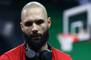 “Θα είναι χαζό να σκεφτούμε ότι θα είναι εύκολο επειδή η Ρεάλ δεν θα έχει ψηλούς”
