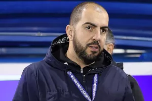 Πραστίτης: "Δεν είμαστε εδώ για τις καρέκλες" (Αναφορά σε Κίκο, Καμορανέζι)