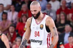 Έσπασε το ρεκόρ τριπόντων σε αναμέτρηση των playoffs της EuroLeague