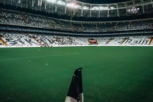 Τελικός Europa League με... Γιώργο Κούμα