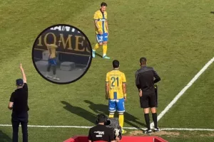 Αλλαγή στο 24' ο Μιρ - Πέταξε τις επικαλαμίδες στον πάγκο (Βίντεο Kerkida)
