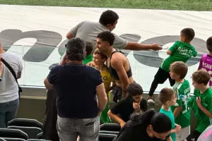 Ο Ανδρόνικος... με την φαμίλια (Φώτος Kerkida)