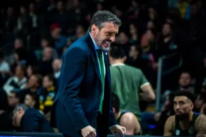 «Πιθανός αντικαταστάτης του Πασκουάλ στην Μπαρτσελόνα ο Ναβάρο»
