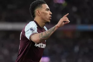 Υπέταξε... την Λίβερπουλ και κλείδωσε Champions League η Άστον Βίλα