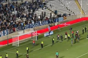(ΒΙΝΤΕΟ kerkida) Πανηγυρισμοί με οργανωτή… Γκολντάρ!