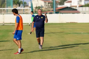 Συνεχίζει με Χριστινάκη