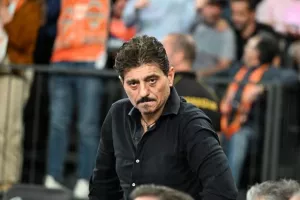 «Ποιος θα μου φέρει την κούπα στο Σούνιο με το αμάξι;»