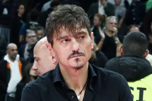 Γιαννακόπουλος: «Αν ήθελα θα ήμουν στο γήπεδο, δε θα κρυβόμουν πίσω από μάσκες»