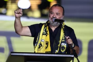 ΑΕΚ: Στο Μέγαρο Μαξίμου ο Ηλιόπουλος
