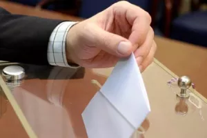 Η κάλπη θα δείξει και… αποχωρήσεις;
