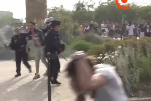 Επεισόδια, συλλήψεις και δακρυγόνα στο Παρίσι