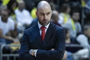 Ασφυκτικό pressing στον Βασίλη Σπανούλη