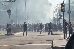 Άγρια επεισόδια, σε κρίσιμη κατάσταση οπαδός