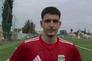 “Στόχος να παίξω επαγγελματικά-Αφιερωμένο στους γονείς μου”