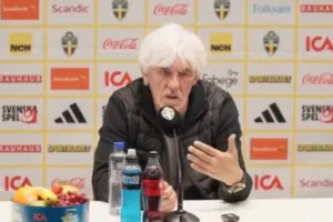 Γιοβάνοβιτς για το 3-5-2: «Ίσως το χρησιμοποιήσουμε και με την Ιταλία»