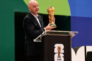 Η FIFA ζητά λεφτά από οπαδούς που πήραν δωρεάν εισιτήρια