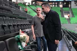 Ολυμπιακός: Ανθοδέσμη στη μνήμη του Παύλου Γιαννακόπουλου