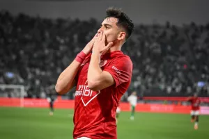 (Βίντεο) Ικετεύουν... Λοΐζου για παραμονή!