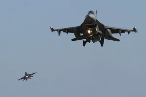Εμπλοκή ελληνικών και τουρκικών οπλισμένων F16 πάνω από το Αιγαίο - Μπαράζ παραβιάσεων