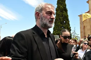 Πληροφορία...