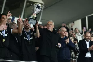 Περιορισμός μεταγραφών και -6β αν δεν πάρει άδεια