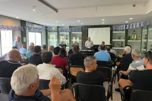 Σε εξέλιξη η Συνέλευση του Ολυμπιακού (Φώτος)