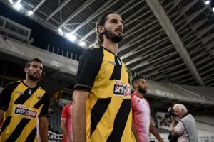 Χιμένεθ για Μάριο Οικονόμου: «Τα βαθύτατα συλλυπητήρια μου, μία τεράστια απώλεια»