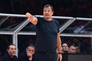 Aταμάν: «Ήμασταν κακοί επιθετικά, ήταν καθοριστικό το σφύριγμα για φάουλ στον Φουρνιέ»