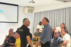 Η Γενική Συνέλευση της ΑΕΛ (φώτος)