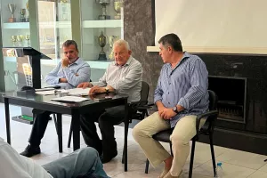 Σε εξέλιξη η Συνέλευση του Ολυμπιακού (Φώτος)