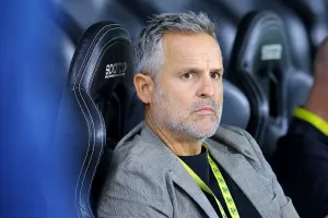 Προπονητής/Μεταγραφές