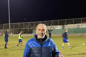 Ανανέωσε με Ερμογένους