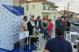 (Φώτος Kerkida) Εγκαίνια...στη Λάρνακα