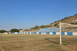 Ξεκίνησαν εργασίες στον χλοοτάπητα