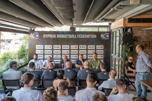 (Παγκόσμιο Κύπελλο FIBA/Φώτος) Η διάσκεψη της Εθνικής ενόψει Κροατίας και Γερμανίας