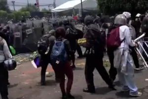 Επεισόδια και συγκρούσεις με αστυνομικούς (Βίντεο)