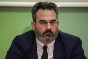 Μαξίμου για παραίτηση Μπακογιάννη: "Η κυβέρνηση δεν πρόκειται να καλύπτει καμία σκιά"