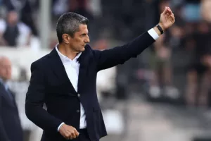 Λουτσέσκου: «Καλύτερα πρωτάθλημα και Κύπελλο με τον ΠΑΟΚ, παρά να αντιμετωπίσω Ρουμάνους στην Ευρώπη»