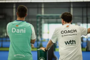 Ενισχύει το κυπριακό padel με δύο Ισπανούς Προπονητές