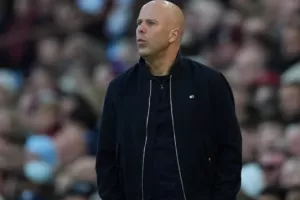 Απέρριψε πρόταση από Premier League, ενώ συνδέεται με Εθνική