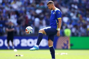150... ο Edin Dzeko!