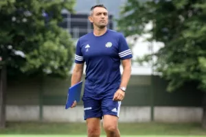 Ενίσχυση στο τιμ με Juan Torrijo