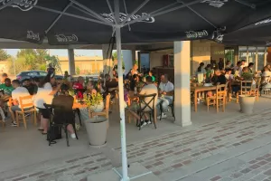 Ομόνοια/ Το τρόπαιο... στην Δερύνεια (Φώτος/Βίντεο Kerkida)