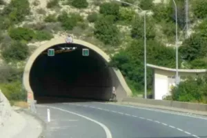 Άνοιξε... η λωρίδα 
