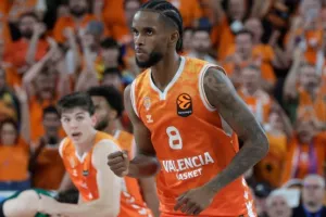Έχει διαλύσει τη στατιστική στα Play Offs πριν μετακομίσει στον Ολυμπιακό