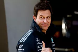 H «μπηχτή» του Βολφ για τις αναβαθμίσεις της Ferrari