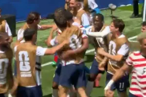 (LIVE/Ημίχρονο) ΗΠΑ 2-0 Αυστραλία