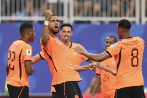 (ΒΙΝΤΕΟ) To 3-0 της Ολλανδίας