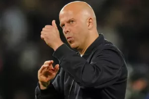 Σλοτ ή Γκλάσνερ για τον πάγκο της Μίλαν!